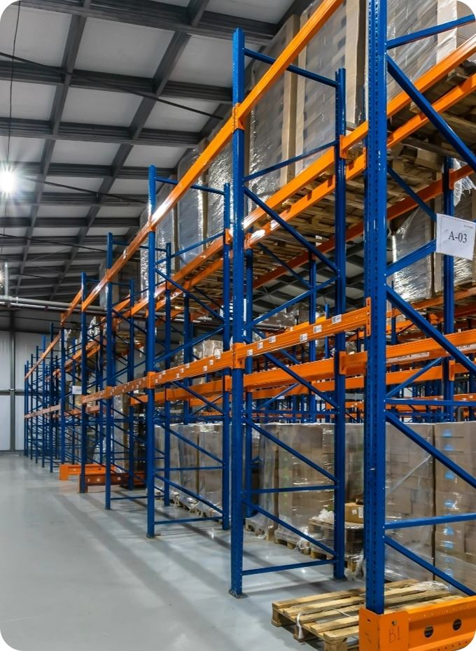 Magazijn- en bandenrekken te koop